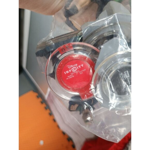 Marvel Superhero Figurine Set - Includes Captain America Black Widow Hawkeye Nic - Picture 11 of 11